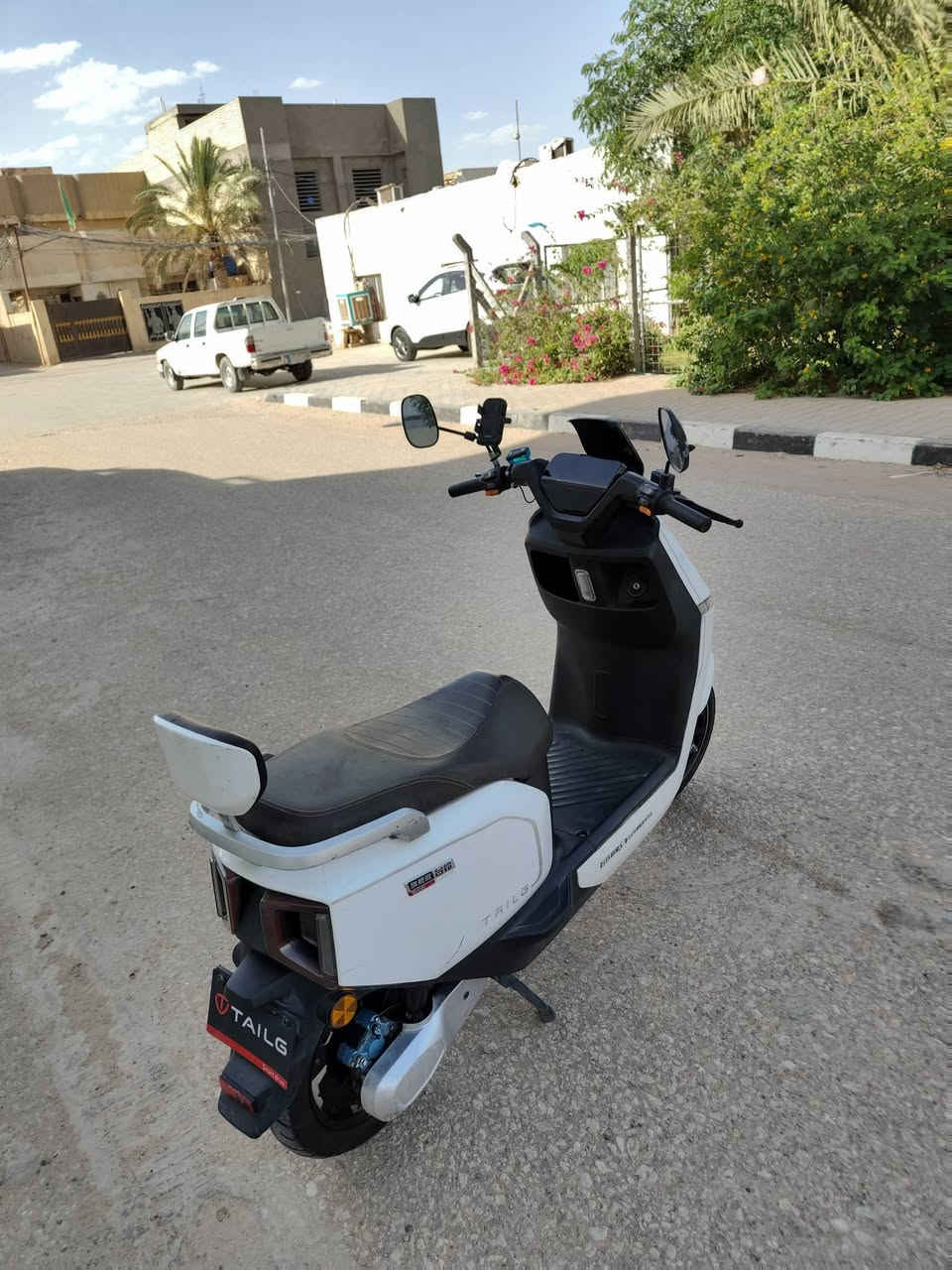 السلام عليكم دراجة شحن تسلاf71 ملف2000 watt ,بطاريات 6 دبل سرعة 50 حقيقي الدراجة رزانة فول بريكاات دهن , دبلات غاز الدراجة كلشي ماعايزة وعل فحص شرط للبيع سعرها 750 وبي مجال مكاني نجف حي الزهراء للاستفسار ***********
