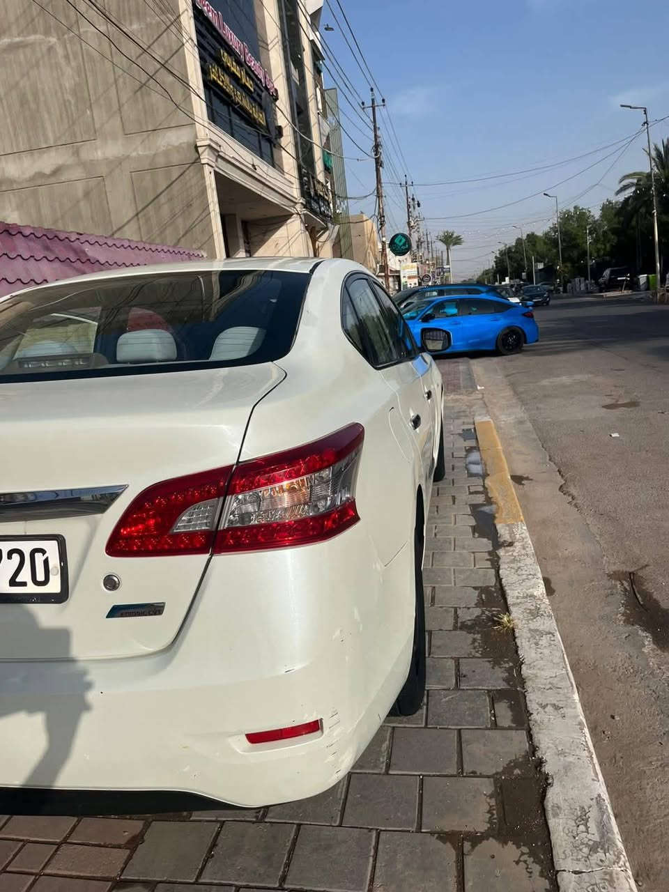 السلام عليكم سيارة نيسان سنترا ياباني خليجي موديل ٢٠١٤ سونار موضح كلشي السعر ٨٩ وبيه مجال عنوان بغداد حي سومر اتصال ***********
