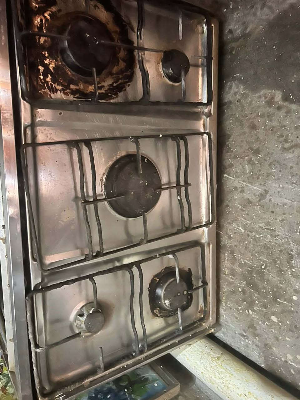 طباخ مابي اي شي فقط عيونه مسدوده 
شتنطوني بي ؟؟ 
الجامعه شارع ٢٠


**إذا كنت صاحب هذا الإعلان وتريد حذفه لأي سبب، رجاءا أرسل رسالة إلى الدعم الفني**