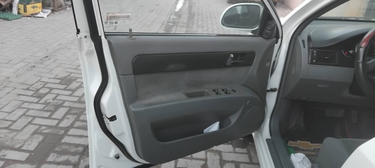 سلام عليكم اوبترا للبيع سيارةاستلام شركة عامة  نضيفة واحلى من صور بيه صبغ جاملغ أمامي  ماشية ٩٥الف  حقيقي وشويه  سيارة كير محرك مكفول من الفتح  كير محرك مكفول على وضع شركة كاعيات وكتلوكات الشركة موجودة سويت عدد ٢  مالتي  موديل ١٠ تايرات تخم نضيف  تبريد تدفئة  كله نضيف سعر ٨٧$ مكاني بغداد ***********
