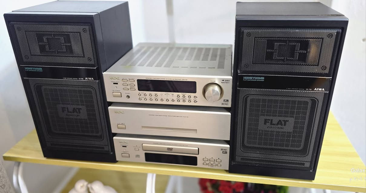 السلام عليكم جهاز ياباني كلش راقي صوت نقي جداا شرط الفحص والشغل يستقبل قرص مع اواكس طويريج ***********
