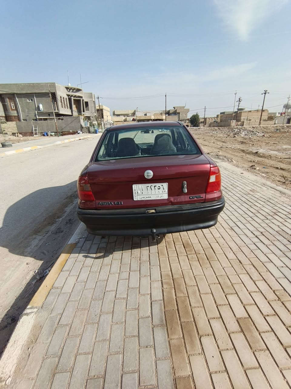 سياره أوبل أسترا موديل1993سنويه لل2027 السياره جاهزه ونظيفه ومكفوله من كل شيء مكانها ديوانيه البدير للاستفسار الاتصال على الرقم ***********.
