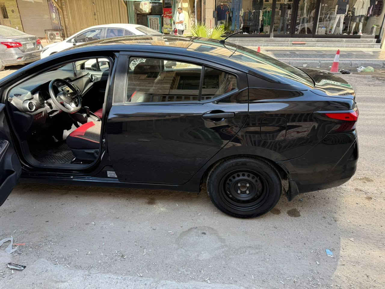 نسان فيرسا ماشية 86 مويل 2021 ضررها جاملغ وبنيد سيارة جاهزة وحلوة
السعر 100  تفاصيل أكثر ***********
