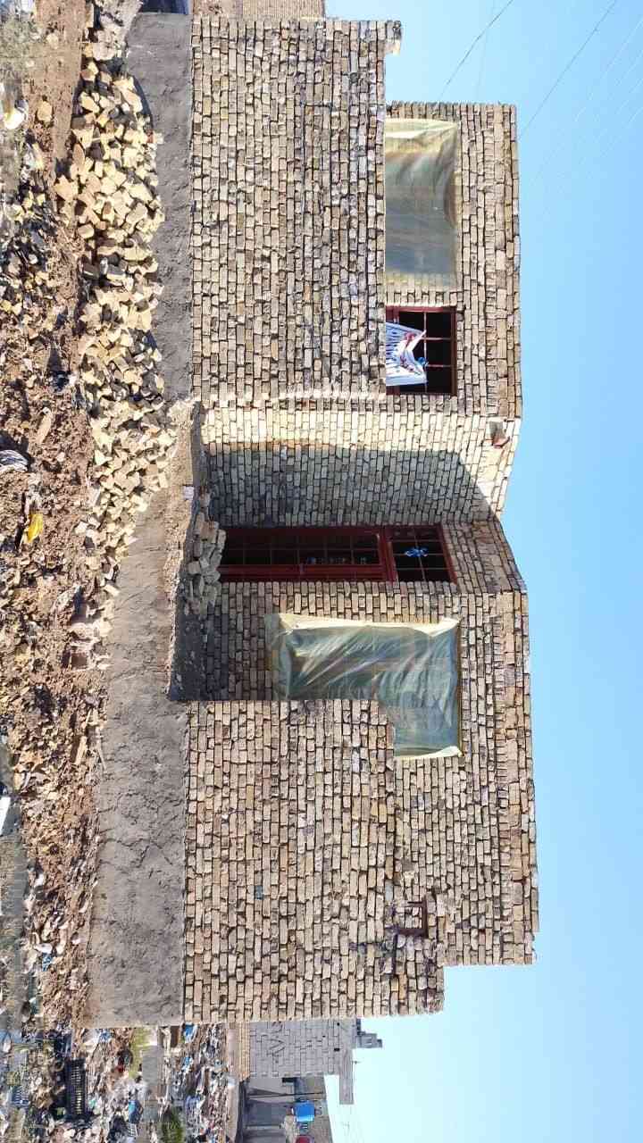 بيت للبيع بحي الكوفه بشارع المولده ركن عله شارعين بناء بناءه كله طابوك وسكف عكاده ولدرج صب كونكريت لبيت واصل مرحله لباخ رقم صاحب لبيت *********** سعره 30
