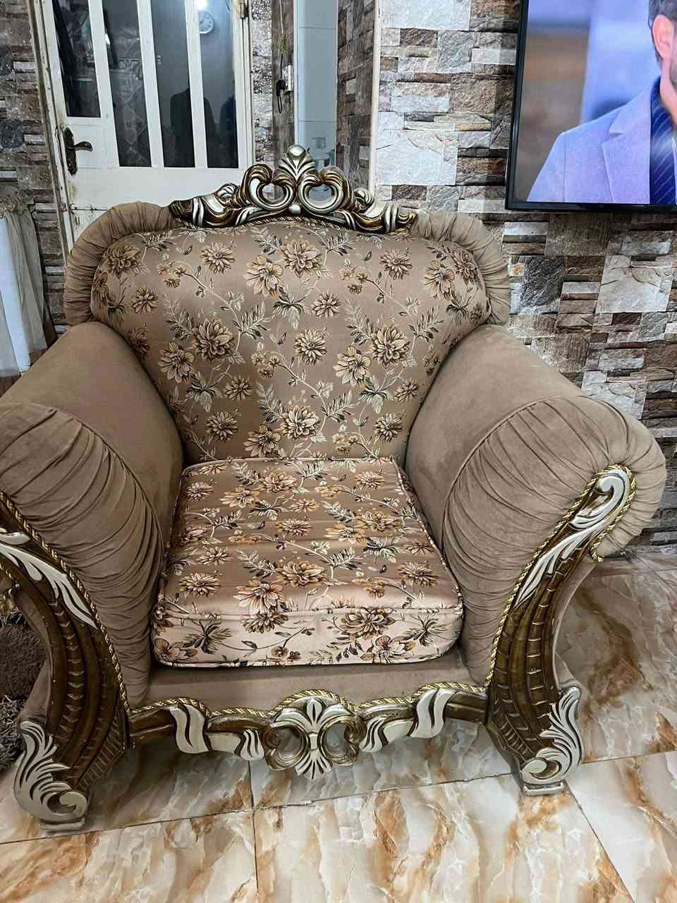 تخم ١٠ مقاعد مستخدم نظيف جدا رقم *********** بي وتساب متواجدين
