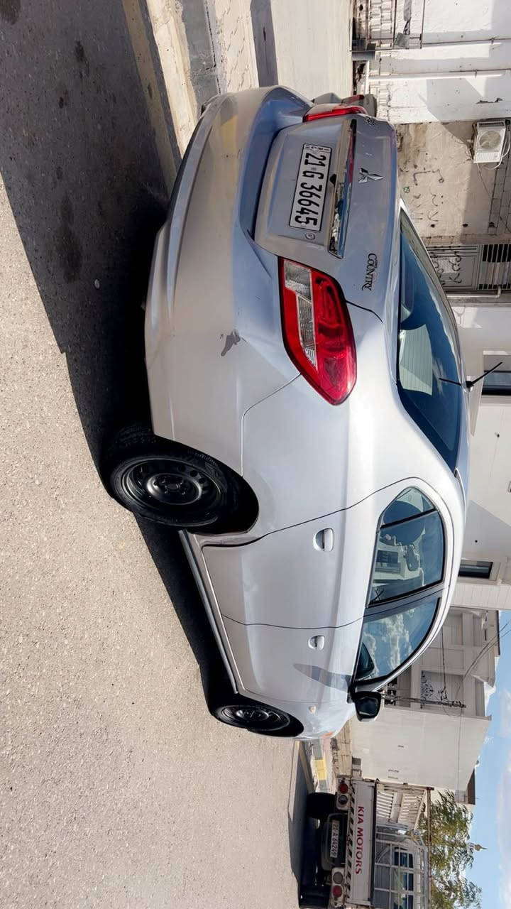 متسبوشي ميراج موديل ٢٠٢٠ ماشي ٣٥  الف حدث بس دعامي بدون ارباك بدون دواخل ٢قطع بغ امريكه 
رقم سليماني بيه بطقه بنزين 
سعر٧٧ $بيه مجال بسيط
*********** كركوك, العراق
