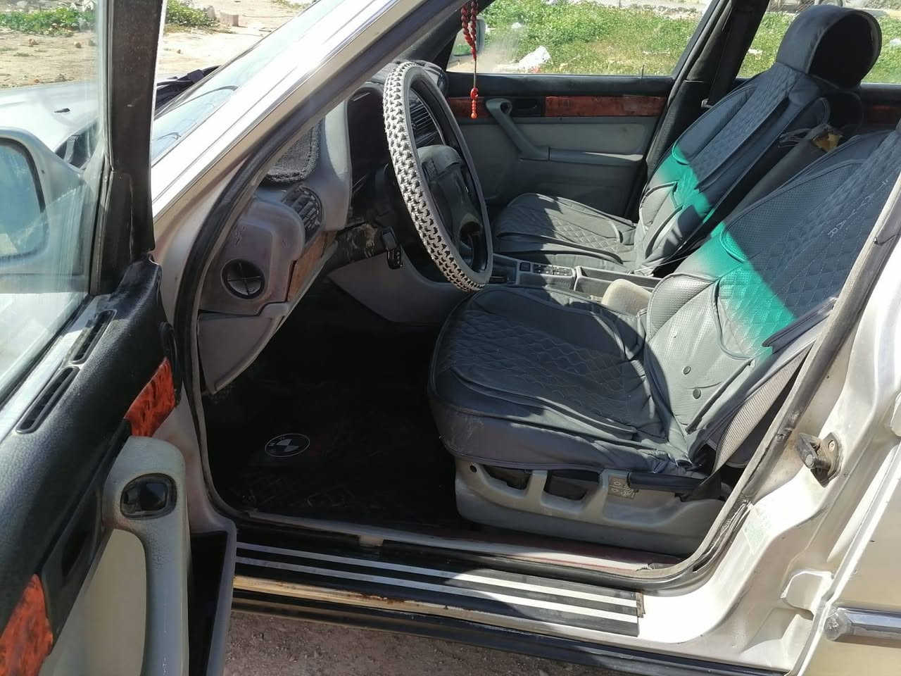 السلام عليكم ورحمة من رخصة الأدمن سياره بي ام للبيع او مراوس حسب القناعة
بي ام 730 موديل 92
مكينه6 سلندر مفتوح
كير ومكينه واكسل مكفولات كير جديد مبدله حاويه
صدر خلفي وامامي 80 بل 100 نظافة
تخم تاير جديد
اربع جام كهربائي كلهن شغالات
سنترلك قفل مركزي كلهن شغالات
كهربائيات السياره جيد جدا
تخم لايد جديد كلهن عالي يعني انسه لايد ظعيف
السياره كلش حلوه ونظيفه ومتعوب عليها
رقم ديالى جديد
ا
سعر السياره 50 وبيها مجال للطيبين او مراوس حسب القناعة
للاستفسار الاتصال ***********
