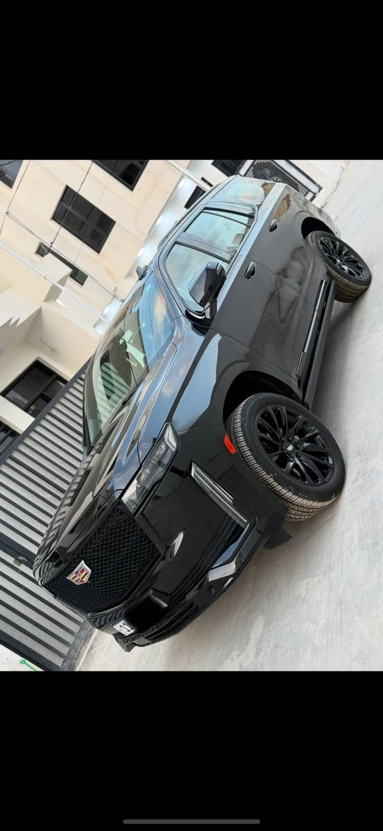 السلام عليكم
كدلاك 2021 اسبريسو ام المساج
فول مواصفات36 سماعة شاشات 
كفالة عامة من كلشي ومغلفة ppf من زيرو
السعر 650$ يعني 6 و50 ورقة وبيه مجال
مكاني السيدية 
***********
