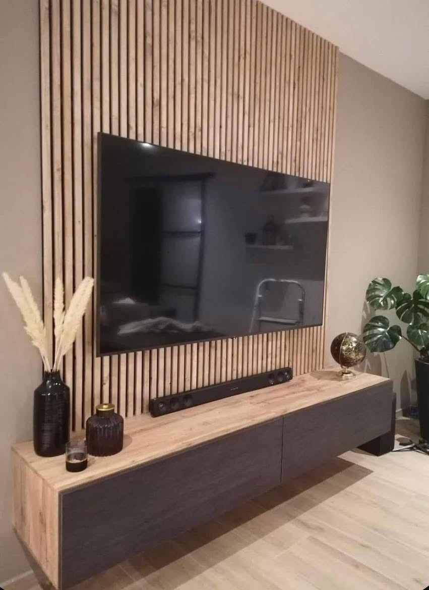 السلام عليكم صباغ متفرغ اشتغل جميع أنواع الاصباغ داخلي خارجي
و جميع نواع الديكور سقوف ثانوية تغليف جدران بديل الرخام بديل الخشب شيبورد بديل الحجر جبس بورد 
 مكاني بغداد شعله ***********
