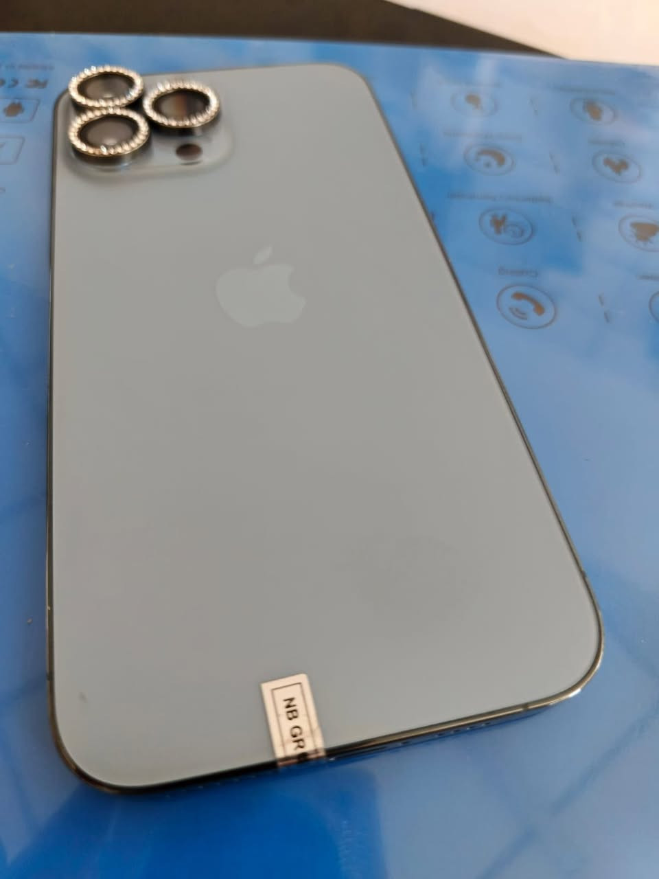 ايفون 13 برو ماكس ذاكرة 256 
بطارية 98 بلادي ممفتوح
 شرط الفحص فقط كاميرا يقره غير معروف
نظيف جدا ملحقاته شاحنه وسماعات 
سعرة 650 الف مجال قليل


**إذا كنت صاحب هذا الإعلان وتريد حذفه لأي سبب، رجاءا أرسل رسالة إلى الدعم الفني**