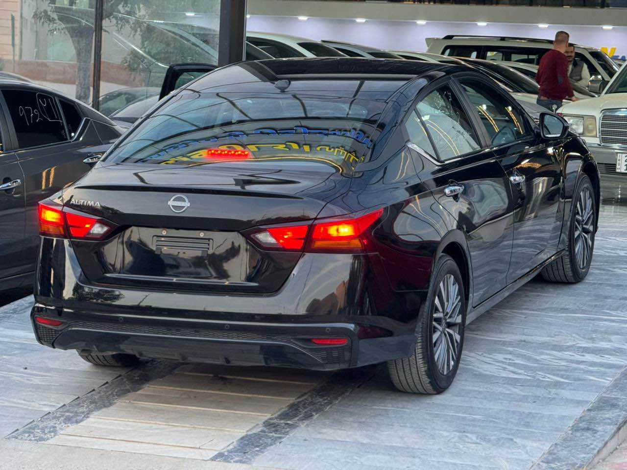 نوع السيارة / نيسان التيما 
موصفات SV         
موديل 2025   
جاملغ وبونيد صبغ 
والقماره بي رصعات مال تحميل 
ماشي ٨٠٠ ميل فقط 
كير محرك بشرط 
سيارا رقم كاتي يترقم شمالي فقط 
السعر  بلاش 133$ وبي مجال     
العنوان / ديالى - خانقين
 للأستفسار *********** خناقين, ديالى
