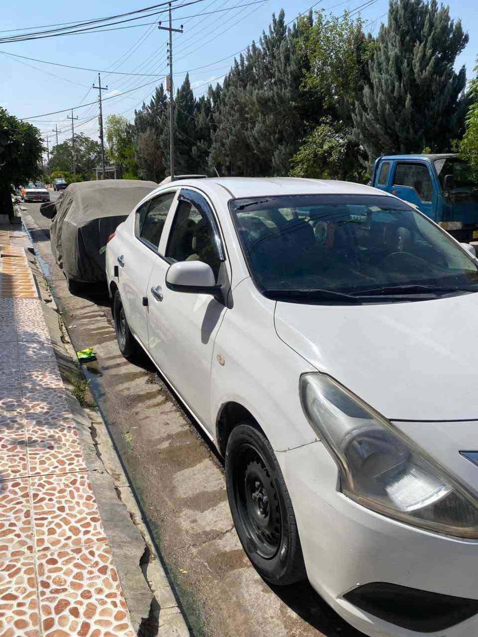 السلام عليكم نيسان سني هندي  موديل السياره 2016  بيع قطعتين واي نقص مابيه  واتساب*********** 92$ مجال بسيط $
