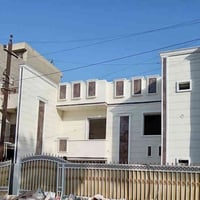 صباغ اشتغل داخل  وخارج أنواع الصبغ  والتصليح بسعار مناسبه  عمل جبس بور...