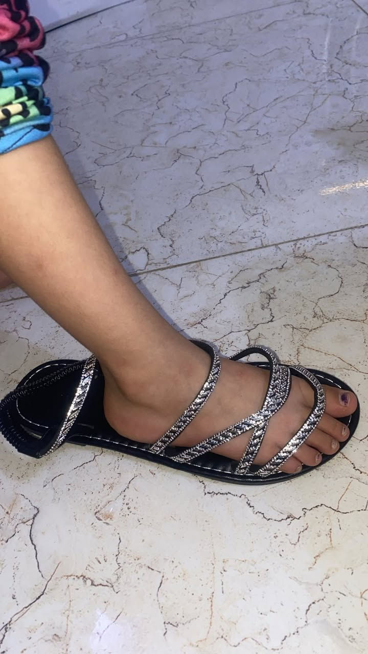 عدنه بضاعه حلوه بس ماعدنه فلوس نجيب مودل 😂💔 شغلنه المودل  العدنه


**إذا كنت صاحب هذا الإعلان وتريد حذفه لأي سبب، رجاءا أرسل رسالة إلى الدعم الفني**