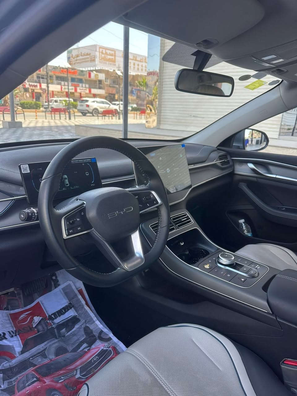 السلام عليكم للبيع سيارة بي واي دي BYD دستروير  موديل 2025 رقم بغداد  ماشيه ( 6000كم)   مابيهه اي نقص  مكفوله كفاله عامه   ( السعر 18 مليون  بيهه مجال بسيط مكان السيارة بغداد/ السيديه 
***********
