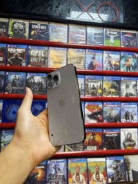 آيفون ١٣ برو ماكس • ٢٥٦ • شاشة مستبدلة