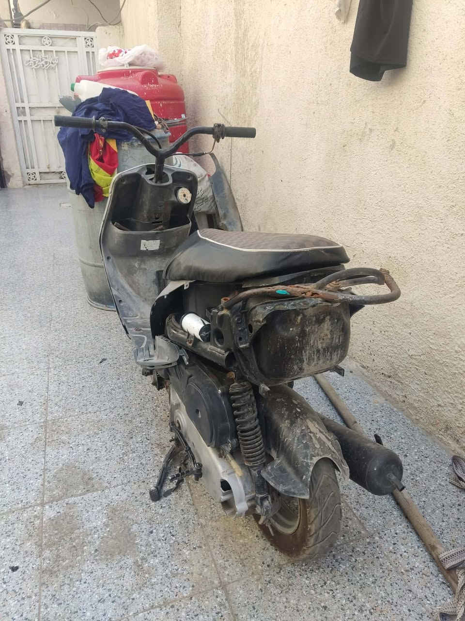 للبيع مكان البصره الزبير سعر 250 وبيها مجال***********
