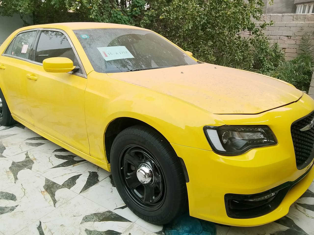 السلام عليكم اوباما 2012 جاهزه بيع او مراوس شرط التحويل بيه كصه قمارة رقم انبار باقي على استلام الوحات انكليزي 
غرفة مال 23 
كير طياره
محرك 3600 
لايت زنون 
السياره كفاله من كير ومكينه وحداديه جاهزه للاخير 
العنوان ميسان العمارة السعر 128 بيه مجال 
***********
