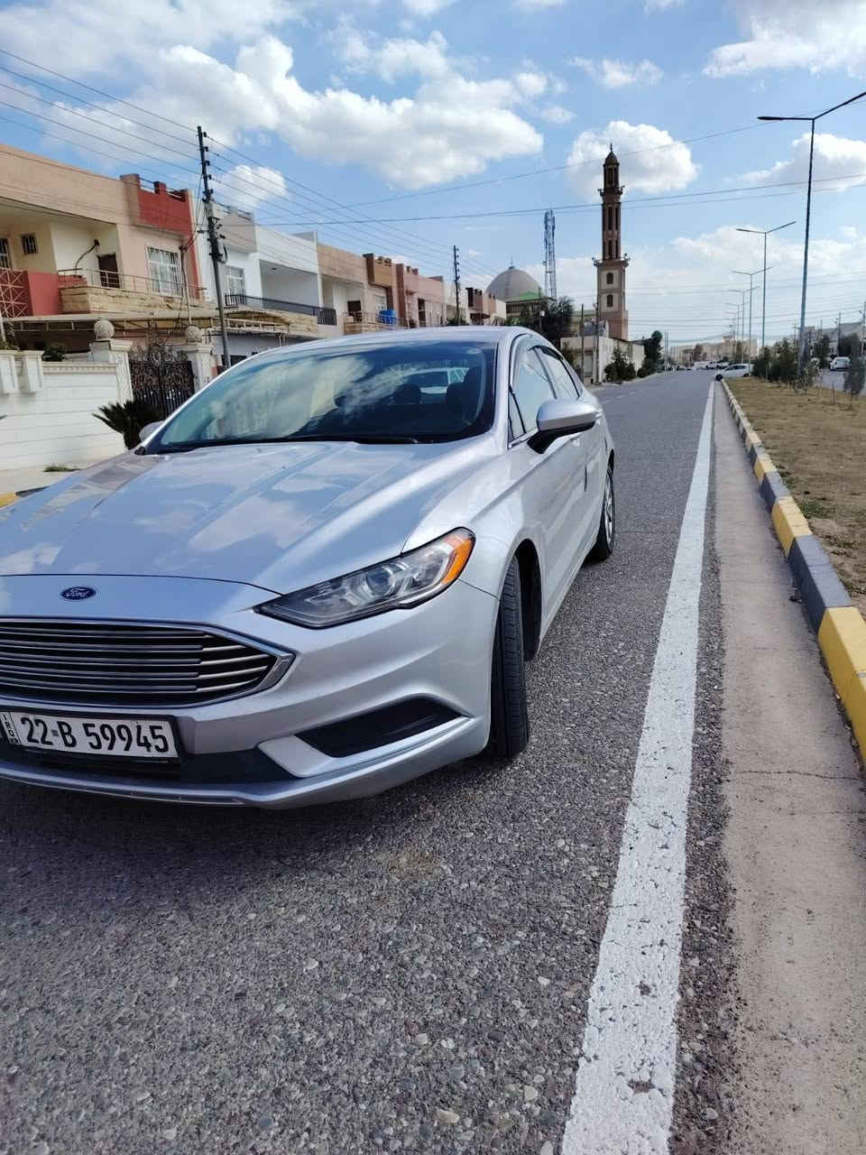 فيوجن 2017  se
محرك 2500 المرغوب
كير ماوس
بريك كهربائي
كشن كهربائي سائق وراكب
3 شاشات
لايت زنون
كامره خلفيه 
حساس خلفي
بصمة شغال
سويج عدد 2
تحديد سرعة
كود ابواب
بجم كبس بلادي
بدون ايرباك ( ايراكات كلهه بلاد )
ضرر جنطة فقط بدون دواخل
سيارة عليهه ادامة كاملة واطارات وبطارية جديدة
السيارة احلى هواي من الصور
عنوان اربيل السعر 128$
هاتف***********       *********** أربيل, العراق
