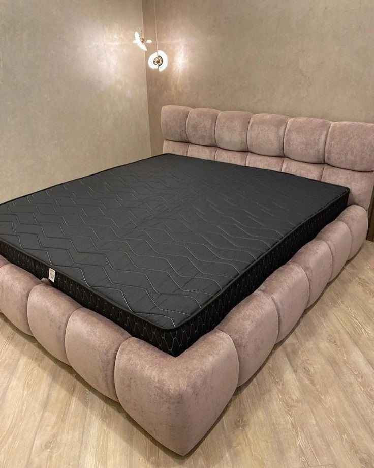 السعر  400
سرير نفرين
طول مترين 
الارتفاع 45
عرض متر و80
قياس ثابت
قماش خاولي 
صوميات  بلوك اسود 
متوفر جميع الالوان 
توصيل داخل بغداد مجاناً 
اطراف 15
محافظات قريبه 25

سرير فقط بدون كومديات رجاءا انتبهو ☝ بغداد, العراق


**إذا كنت صاحب هذا الإعلان وتريد حذفه لأي سبب، رجاءا أرسل رسالة إلى الدعم الفني**