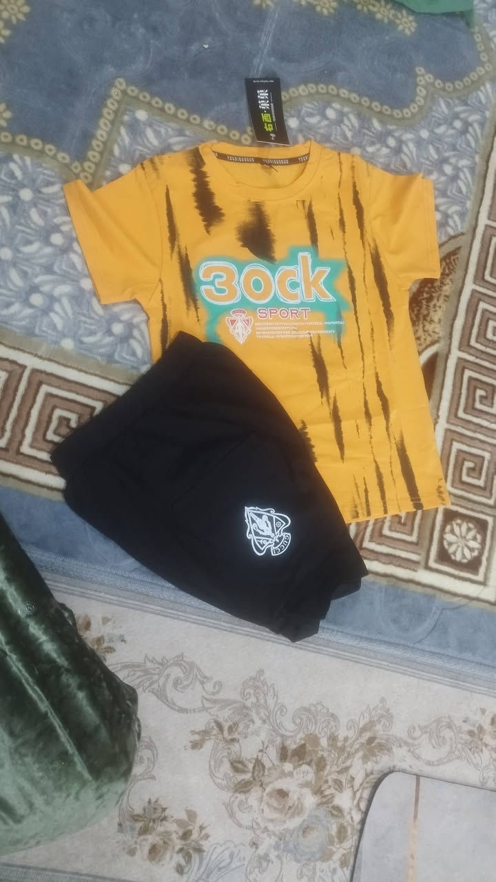 تراكات ولادي كم قطعه فساتين بناتي مال بيت  
الاسعار اكو سعر ب6 اكو سعر 7 
متوفر توصيل  اي ستفسار خاص. وتدللون


**إذا كنت صاحب هذا الإعلان وتريد حذفه لأي سبب، رجاءا أرسل رسالة إلى الدعم الفني**