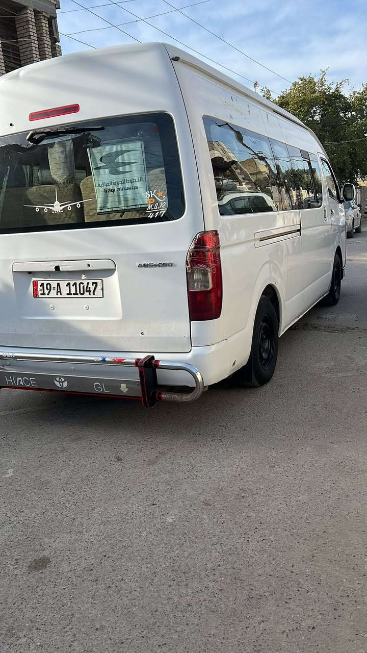 سلام عليكم
جنبي موديل 2012
بيه صبغ يم القيق البانزين وبربع الي وره باب السلايت 
منضومه غاز تبريد شغال 
مكينه تنقص 
صدر جديد دوشمته حلوه 
تايرات نص عمر 
السعر 115وبيه مجال شي قليل 
العنوان بغداد المعامل 
وذا اكو هايسه مراوس بعد احسن 
***********
