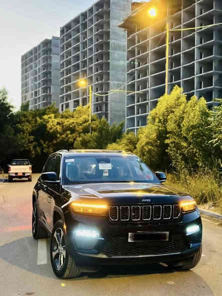 سلام عليكم بيع او مراوس
جيب خليجي لمتدد بلاس 2023 
وكاله هارلم. (خليجي) . لون اسود 
رقم بغداد بااسمي هزه وسنويه ورقم الجديد
السياره مكفوله كير محرك صدر تبريد على وضع الشركه ماشيه 28 

المواصفات :
* دفع رباعي 4x4 . 
* تحذير النقطة عمياء ⚠ .
* سقف بانوراما . 
* شاشه كبيرة 
* نظام الخرائط (GPS) .
* ستيرن كهربائي . 
* المصابيح الأمامية زنون .
* كشافات الضباب زنون .     
* تشغيل عن بعد .
* صندوق كهربائي ..
* حفظ وضعيات الجلوس (ميموري) . 
* المقاعد الأمامية كهرباء
* المقاعد الأمامية تبريد وتدفئة .
* المقاعد الخلفية تدفئة وتبريد
* حساسات أمامية . وخلفي
* تدفئة ستيرن . 
* بخاخ ماء على المصابيح الامامي..
* مانع تصادم خلفي .
* خمس كامرات . 
* محدد سرعة 
* نظام التشغيل والاطفاء الاوتوماتيكي ( Auto Start System ) .
* نظام بريك اوتماتيكي ( Auto Break System )
* اناره داخليه متغيره
* جنطه كهرباء
* شاشه بل دشبول
* داخل اسود
* لدات امامي وخلفي
* تحكمات ستيرن فول
* شاشه اعطال
* كير ماوس
* جكات
* اربعه انظمه قياده
* رادار 
* وباقي المواصفات المعروفه 
* 

مكان السيارة بغداد  الكرخ سياره جديده وجاهزه من كلشي واي نقص مابيه عدته بصماته ارضياته كله وياها 

السعر 410  ورقه وبيه مجال  

***********
