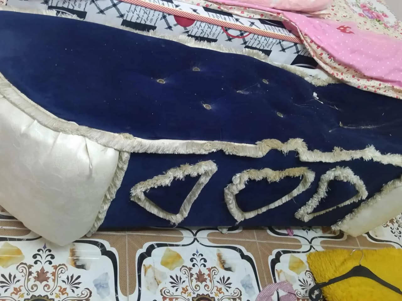 غرفة نضيفة كلش مابيهة اي ضرر مكان ال حمد سعر مليون وستمية


**إذا كنت صاحب هذا الإعلان وتريد حذفه لأي سبب، رجاءا أرسل رسالة إلى الدعم الفني**