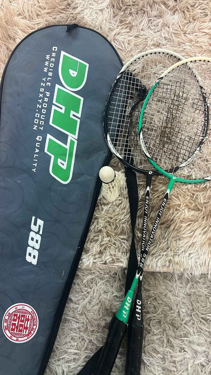 زوج مضارب ريشة جديد اوربي الاستفسار واتساب ***********
