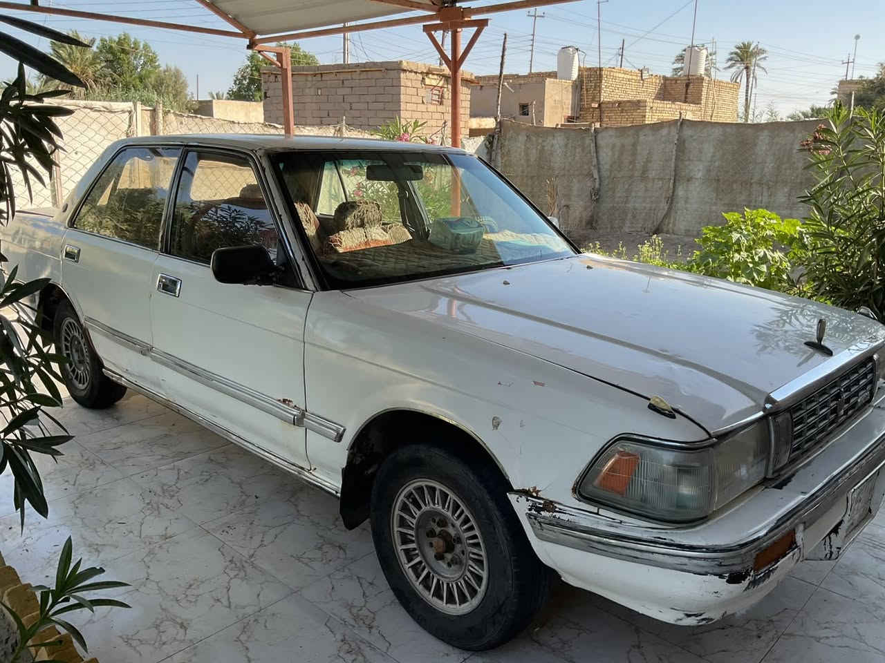 سيدان موديل ٩١ مراوس فقط
مكان سوق الشيوخ الناصريه رقم انبار مداور
مكينة ففتي ٢٥٠٠ كير قبل كم يوم مبدل تبريد ثلج حدادية نضيفه بيها خياسات شويه 
***********
