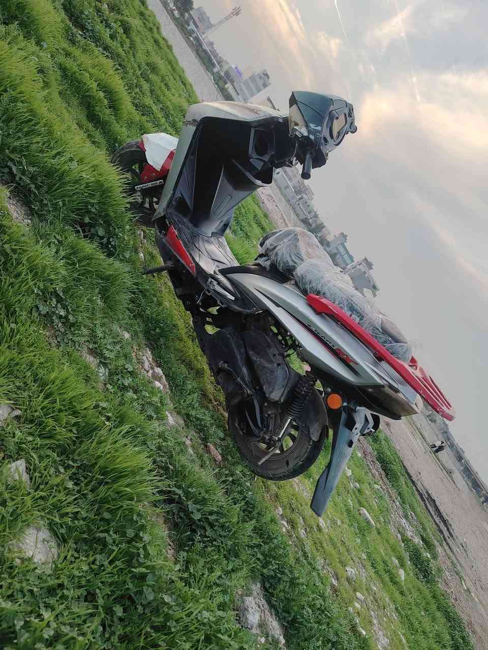 سكنس يباني125للبيع فول مواصفات السعر350الف واتساب اكو *********** شراي اخلي على راسي بس لا تكسر بي
