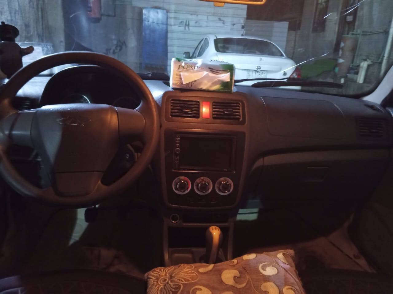 السلام عليكم سياره شيري تكسي موديل 16كوين للبيع سياره مكينه وكير تبريد كلها بلادي بديه كلش حلوه سياره *********** البصرة, العراق
