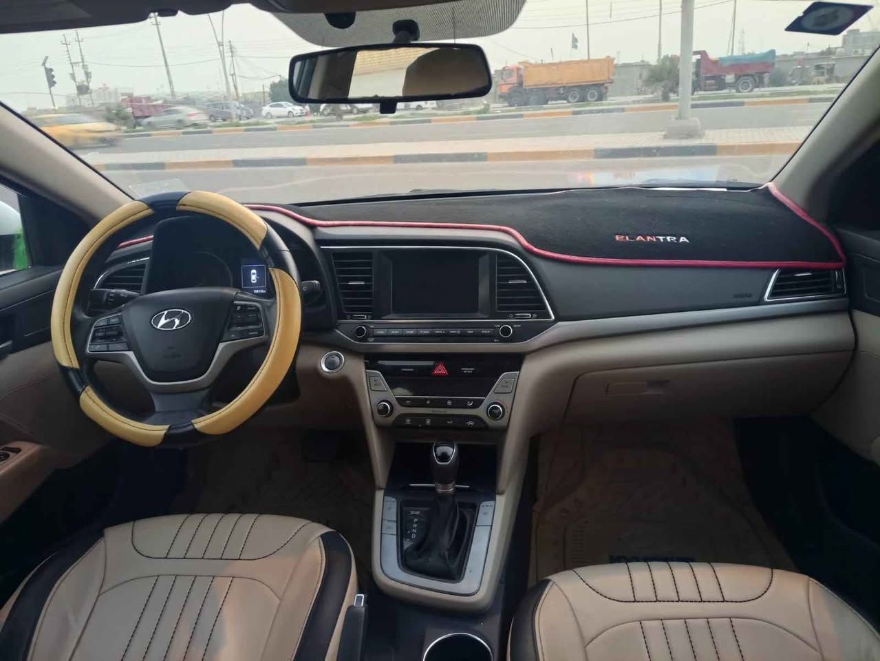 ََ
هونداي النترا موديل 2017 رقم بصرة حره تحويل مباشر سنويه جديده 

وارد امريكي سياره بيها تقرير غرق كفالة من الحادث 

مواصفات معروفه  

كامره دواره 

تحكم استيرن جهتين

لادارات جانبيه 

دواخل لونين 

نضام ايكو 

مانع انزلاق

محرك 2000 دوش مفتوح 

ماشيه 111 الف حقيقي 
مـكــان-ســيارة البصرة 

الــســعر:  115 وبيها مجال 

الاستفسار اكثر 

*********** البصرة, العراق
