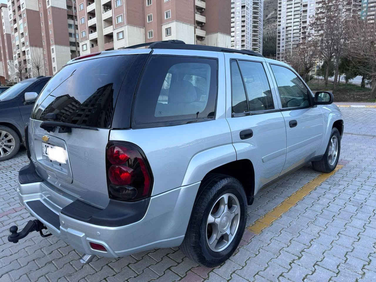 شوفليت بلايزر
موديل 2007 بدون صبغ
كير ومكينه بشرط مامفتوح محرك قبغ ابيض
ماشيه 130 الف كيلو متر حقيقي
سلايت كوشن كهربائيات
حجر صالنصه بلادي
طخم ايطار جديد تبريد تدفأ كهربائيات كله بشرط شغال
سنويه بأسمي مجدد لغايه 2030 تحويل وكاله حاضر هزه جديد
سياره كفاله عامه
سعر 122 ورقه بي مجال بسيط
مكان السياره سليمانيه
رقم تلفون ***********
