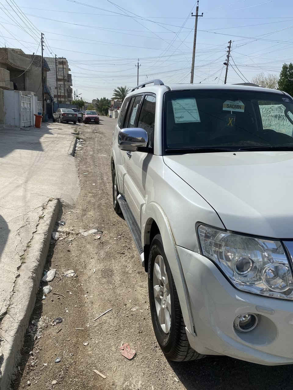 باجيرو موديل 14 حبتور مكفوله من الصبغ والبارد والسونار مرفق بالصور ماشيه 95 الف قابل للزياده السياره كامله من كل النواحي صدر امامي خلفي جديد تخم تاير وباتري جديد كلشي شغال بالسياره وجديد تبريد ممتاز داخل جديد شاشه كار بلي نسختين مفتاح لايت زنون اصلي زراك دعاميه كشن كهرباء فور ويل سلايت روف طكتين داخل جلد صحراوي تطعيم دشبول وستيرن صاج يدات ومري نكيل درع خلفي ختم باجيرو والسياره كامله من كل النواحي رقم بغداد مكان السياره حي الاعلام او البياع رقم صاحب السياره *********** ( السعر 15800$ ) وبيه مجال بسيط
