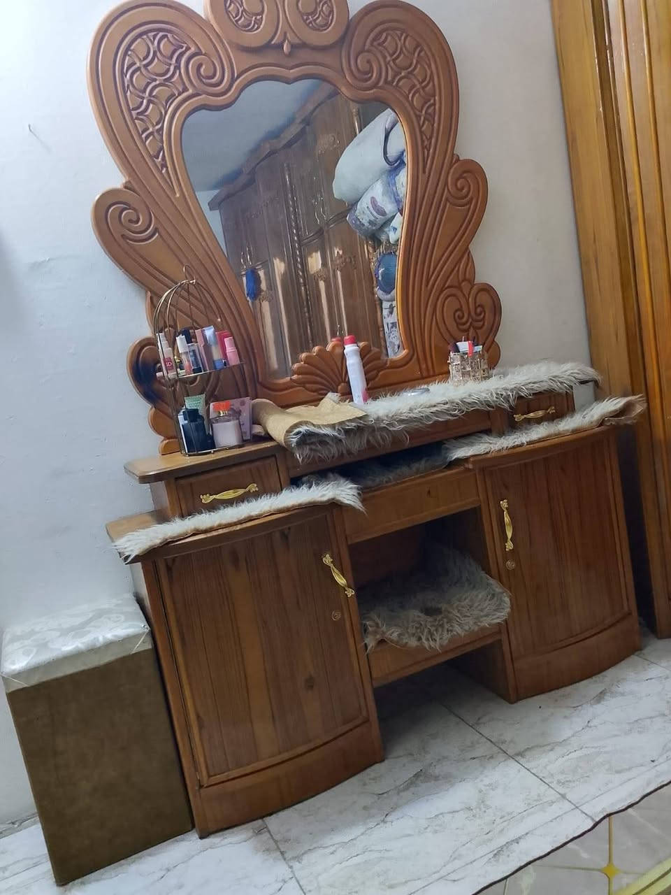 غرفه نوم صاج عراقي لبيع
مفصخه تجي تاخذه وتروح نضيفه مثل ب الصور 
مكاني بغداد مدينة الصدر 
***********
