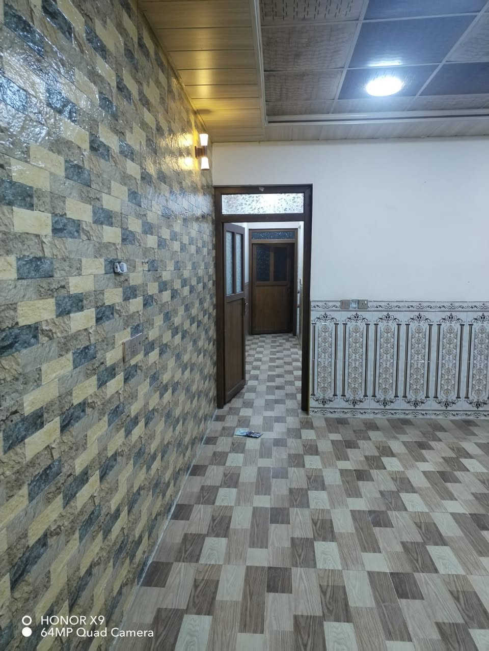 دار اجار 100م بيت صفر 
الموقع القادسيه الثانيه شارع ابو وليد استفسار اتصال على واتساب 
***********
***********
