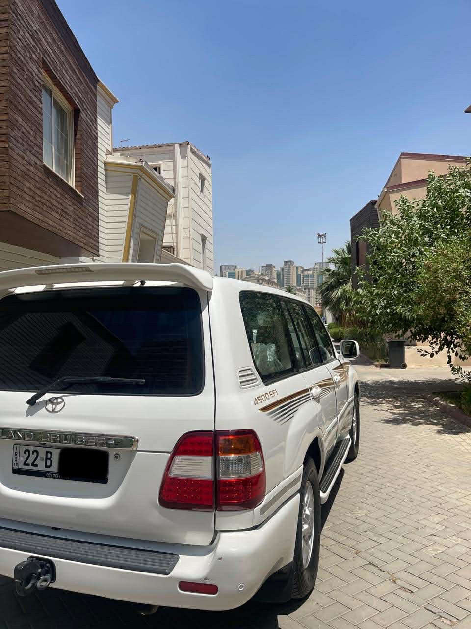 بسم الله الرحمن الرحيم
للبيع او مراوس مع هايلكس توماتيك 
 و نزلت السعر الى (235) ورقة و بيها مجال للشراي

لاند كروزر 2007 لمتد من انضف  السيارات ب اربيل 

على وضع الشركة مكفولة من جميع النواحي 

كلها شرط ماشية(185)الف حقيقي 

بيها منظومة غاز اطالي ⛽️

بيها على كد اصبعين ونص صبغ جاملغ خلفي يم البك لايت جهة النفر و مكانين بارد جدا صغار 

رقم و سنوية كلشي بيها جديد و باسمنة تحويل مباشر  

مكانها اربيل

*********** واتساب فقط
