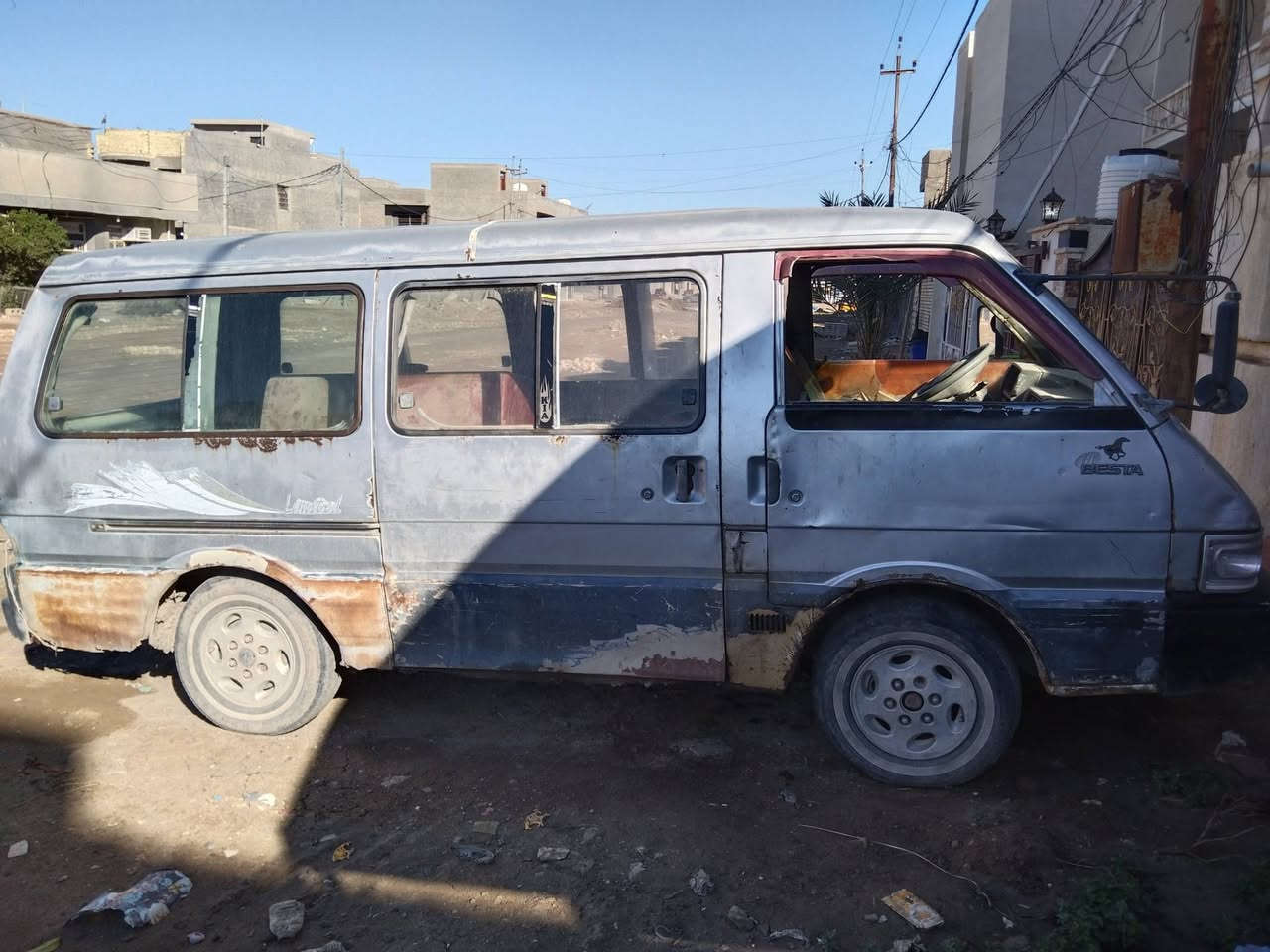 السلام عليكم
بستا للبيع موديل ٩٥ السنويه لل ٢٧ 
كير مكينه أكسل خير من الله 
السياره تحويل شرط البيع 
السعر ٢٢ ورقه


**إذا كنت صاحب هذا الإعلان وتريد حذفه لأي سبب، رجاءا أرسل رسالة إلى الدعم الفني**