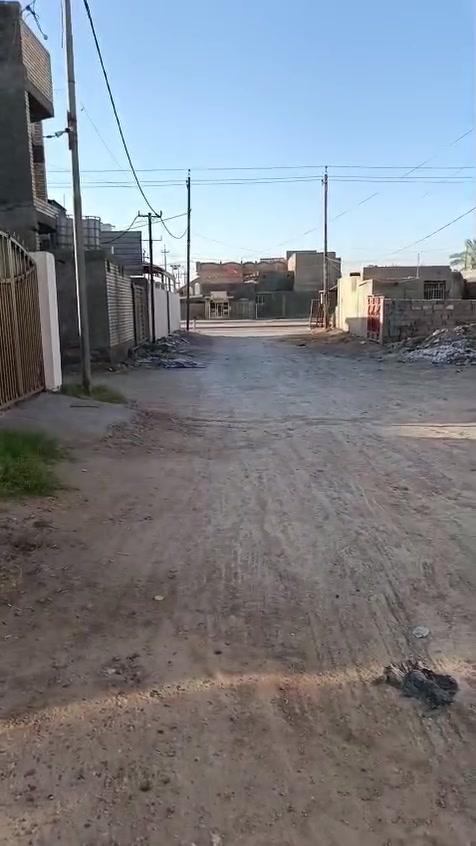 @الجميع 🏡 للبيع منزل سكني
📍 الموقع: البحث والتطوير
📐 المساحة: 150 متر مربع
🔹 الواجهة: 7.5 متر
🔹 النزال: 20 متر
🏠 يتكون المنزل من:
غرفتي نوم
استقبال (غرفة ضيوف)
صالة
مطبخ
حمام
صحيات داخلية وخارجية
✅ مناسب للسكن العائلي
✅ موقع هادئ وخدمات متوفرة
💰 السعر: 100 مليون دينار عراقي
🔹 يوجد مجال بالسعر للجادين
📞 للاستفسار والاتصال:
***********
