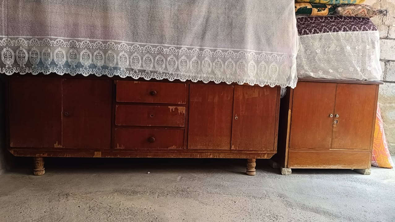 منضده قياس مترين ونص
ومنضده صغيره قياس متر


**إذا كنت صاحب هذا الإعلان وتريد حذفه لأي سبب، رجاءا أرسل رسالة إلى الدعم الفني**
