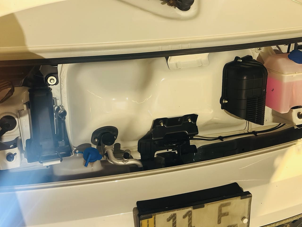 السلام عليكم كيا موديل 24  رقم بغداد الانگليزي ماشيه 24 الف حقيقي جامة الربع سلايت سياره كلشي بيها عل شركه كفاله عامه العنوان بغداد المشتل للاستفسار الأتصال على الرقم ***********
