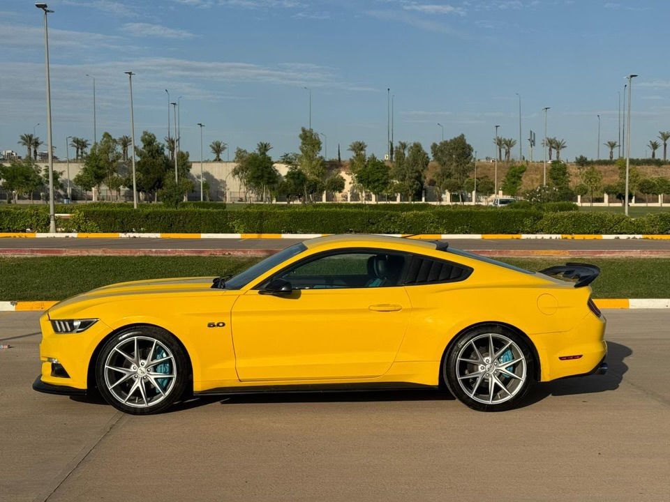 ⁨	Ford Mustang V6 | 𓃗
الموديل : [ 2016 ]
المحرك : [ V6 / 3.7 ] 
الگير : [ أوتوماتيك ] 
اللون : [ أصفر - مميز ] 🌻
الحالة : [ السيـارة وارد أمريكـا ضررهـا البنيـد والجاملغ مبدل نفس اللون والجاملغ الخلفي صبغ فقط ! ]

[ لمعرفة السعر اترك تعليق داخل المنشور وسوف يصل اليك مباشر عبر رسالة نصية ] 📥

[ الـــــمـــواصــفـــــات ]

- السيـارة مواصفاتهـا الـ V6 الاعتيادية أو المعروفة 

[ الاضـــــــافــــــاات ] 

- ويـل NICHE ( تـو سايـز ) 
- بـك لايـت شكـل الـ 2020 
- لحيـة أمامية سيـرڤيني 
- سبويلـر شيلبـيي
- أضاءة داخلية LED متغيرة الوان 

الموقع : [ أربيـل ] 📍

للتواصل واتس اب او اتصال : [ عربي *********** - كوردي *********** ]

#ford #ford_performance #mustang #v6 #yasser_erbil⁩
