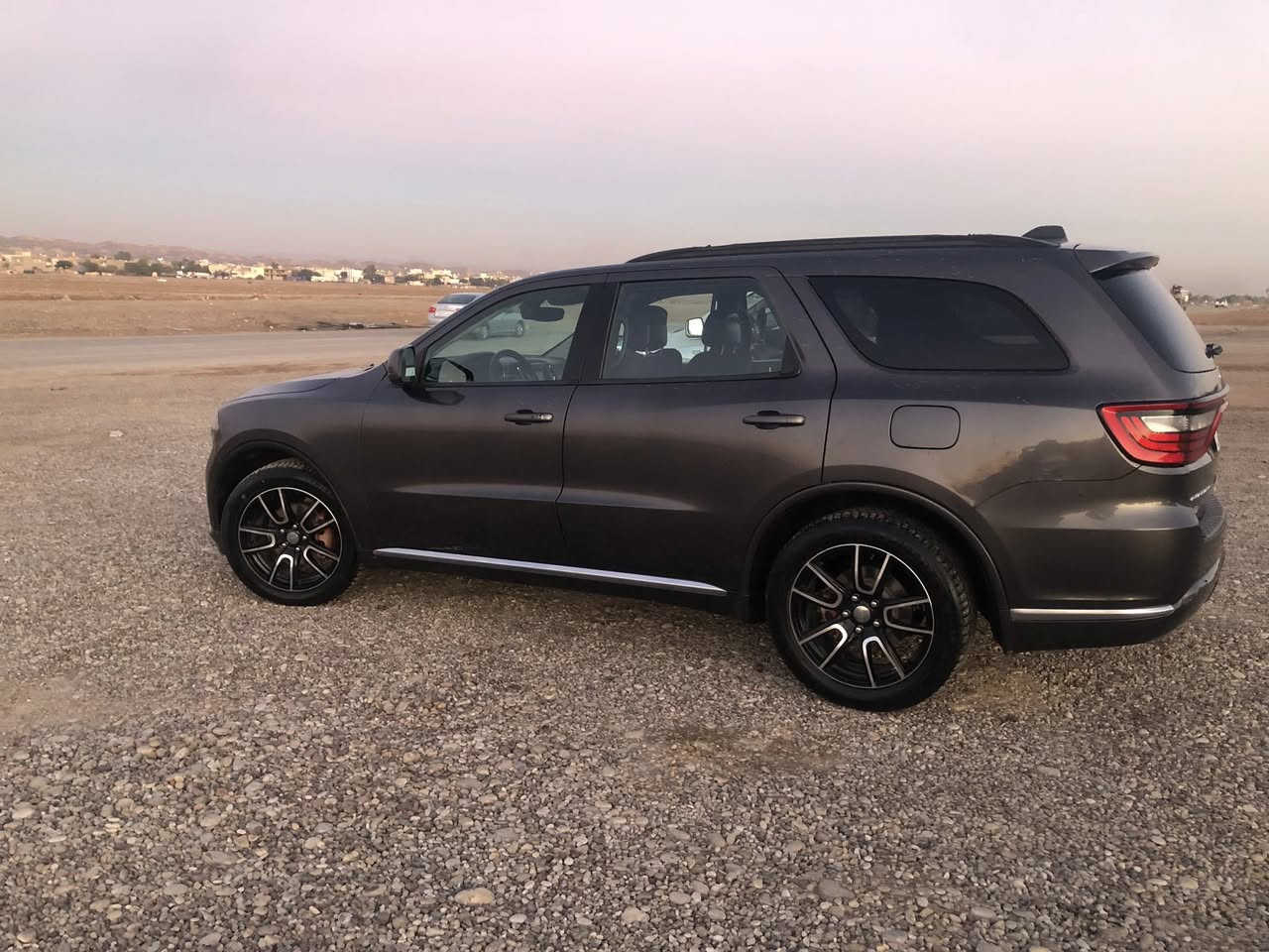 دورنكو موديل ١٩ سيار سنوي رقم جديد تخوم تاير جديد صدر امامي جديد فول موصفات فولا بدون بنرام بي سونر موجود بلا منشور بي شوي تيزاب سيار بسم اتريد تحويل وكالة ماشي ١٢٠الف ميل سعر ١٩٤وبي مجال امروس حسب قناع فقط بس شمالي رقم تلفو بي وتساب ***********
