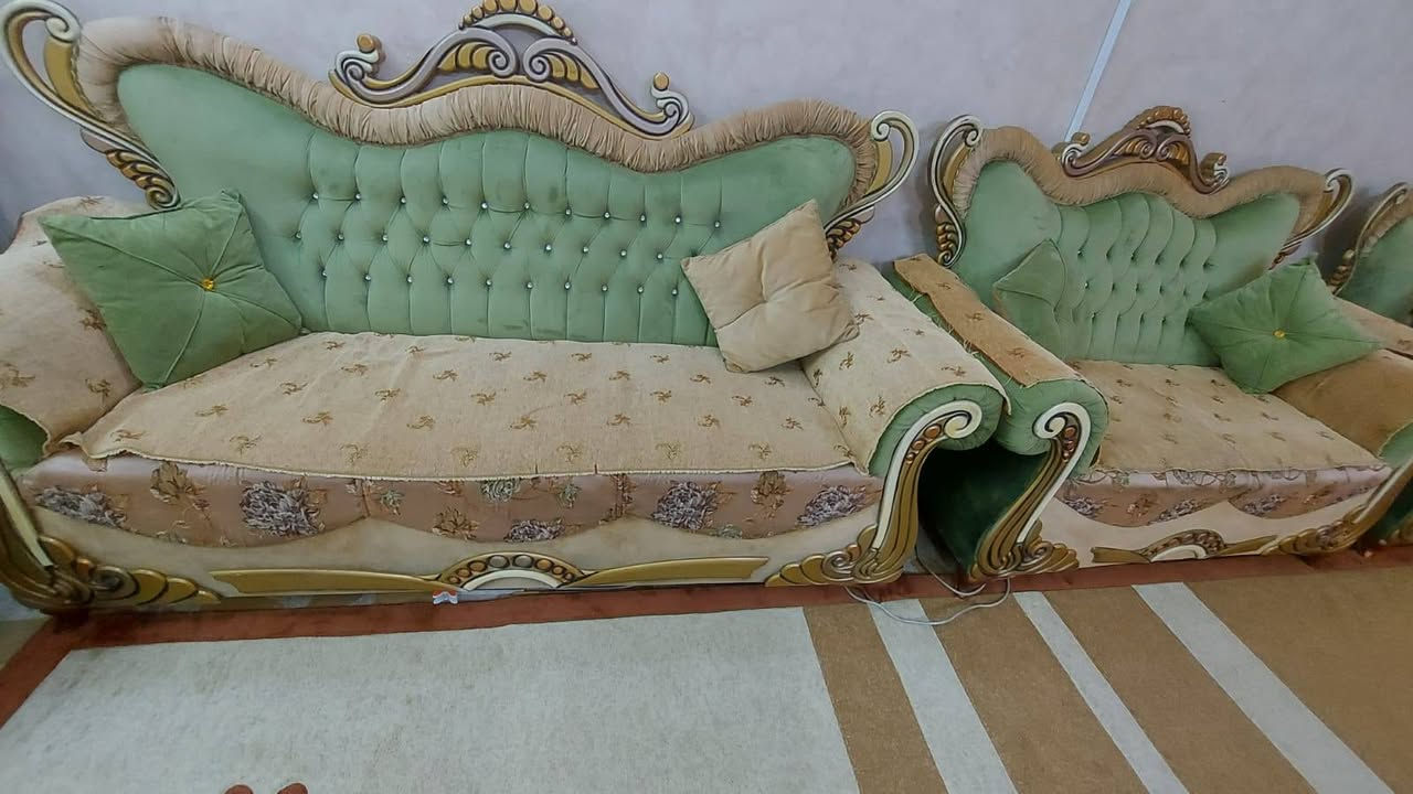 السلام عليكم 
غرفة نوم عراقية نظيفة سعرها 600 وتخم نظيف سعره 600 وبيها مجال عنواني البياع المواصلات الثانية للاستفسار اكثر مراسلة الرقم واتساب او مراسلتي ع الماسنجر
***********
