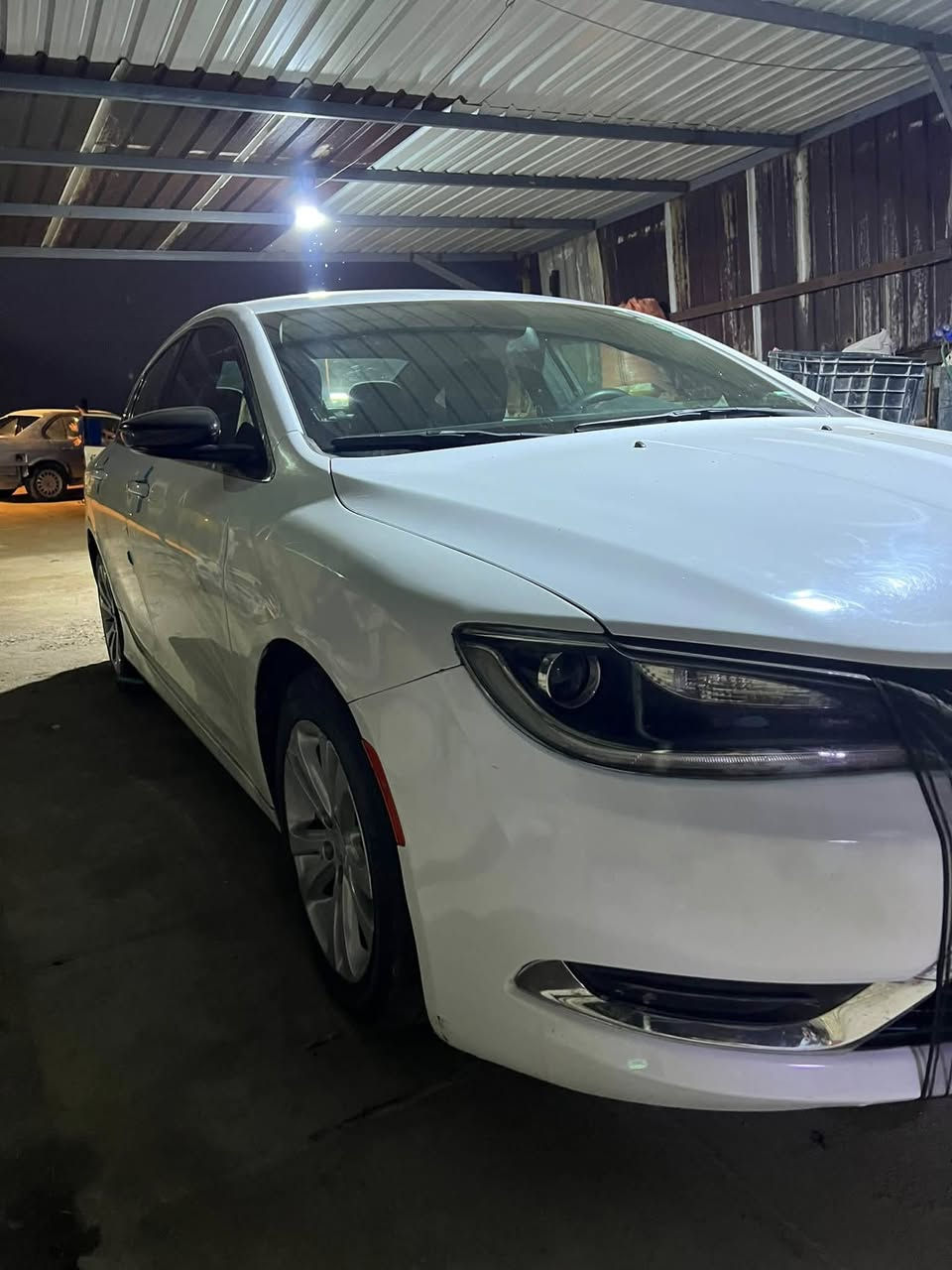 السلام عليكم
كلايسلر C200
محرك 4 سلندر موديل 2016
شادلها منظومة غاز، تشتغل بنزين وغاز
مكينة، گير، حدادية، تبريد، تدفئة، وكهربائيات كلها مكفولة
رقم جديد وبسمنة
السيارة جاهزة خير الله، وترايك من الفاو للزاخو بدون تعب
مطلوب مراوس مرسيدس أم عيون موديل 2000 وفوك
السعر: 115 ورقة وبي مجال بسيط 
***********
***********
