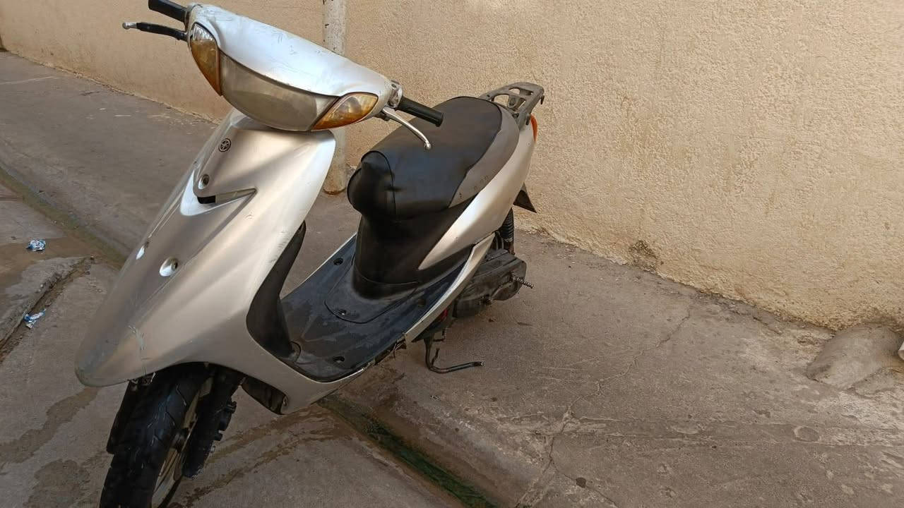 فرخ لكزز
للبيع 
ورمنيه كلها شغاله 
سلف شغال بس ينردله باتري 
مابي صوت اكسن 
محرك معمر بستم شرط مال كصه 
قطاره بل بانزين  حيل نضيف 
عنوان موصل ايسر حي الحدباء 
سعر 250 بي مجاال  
بي وتساب ***********

