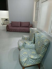 قنفه تركي • سرير وكراسي • نظيف