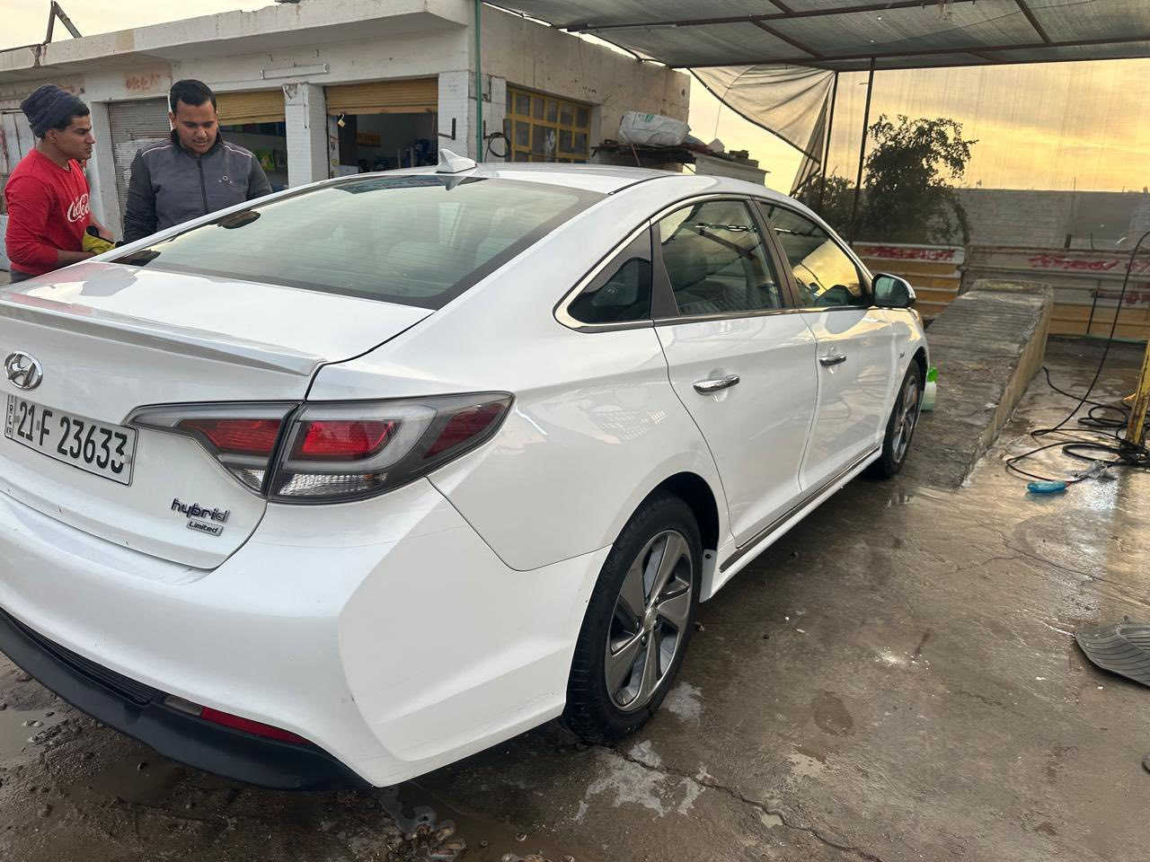 البيع سوناتا هايبرد موديل ٢٠١٦
وارد أمريكي
حادث فقط بامريكا  
سياره كلهه ليبل واحد 

2400مكينه ماشيه   

فول مواصفات لمتد عدا الفتحه
كشنات جلد
بصمه
 ودخول ذكي  وبصمه ابواب الاماميه  
تدفئه تبريد كشنات خلفي وامامي 
تدفئه ستيرن 
تحكم ستيرن 
لايت زينون 
مثبت سرعه
دشبول الون المرغوب 
مطعمه صاج لون مميز
ملاحضه نقصهه بطاريات لازم تتبدل 
٩٨ ورقه وبيهه مجال 
***********
***********
