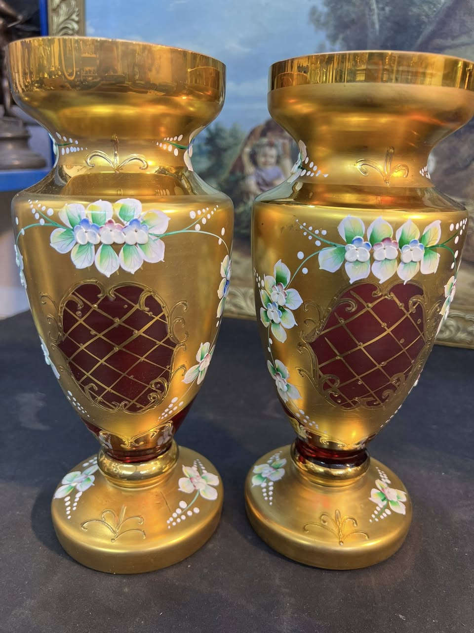 زوج مزهريات چيكي اگارمي مختوم ختمين طلاء ذهب شغل يدوي ارتفاع 27 سنتم لووك بالباكيت سعر الزوج 165


**إذا كنت صاحب هذا الإعلان وتريد حذفه لأي سبب، رجاءا أرسل رسالة إلى الدعم الفني**